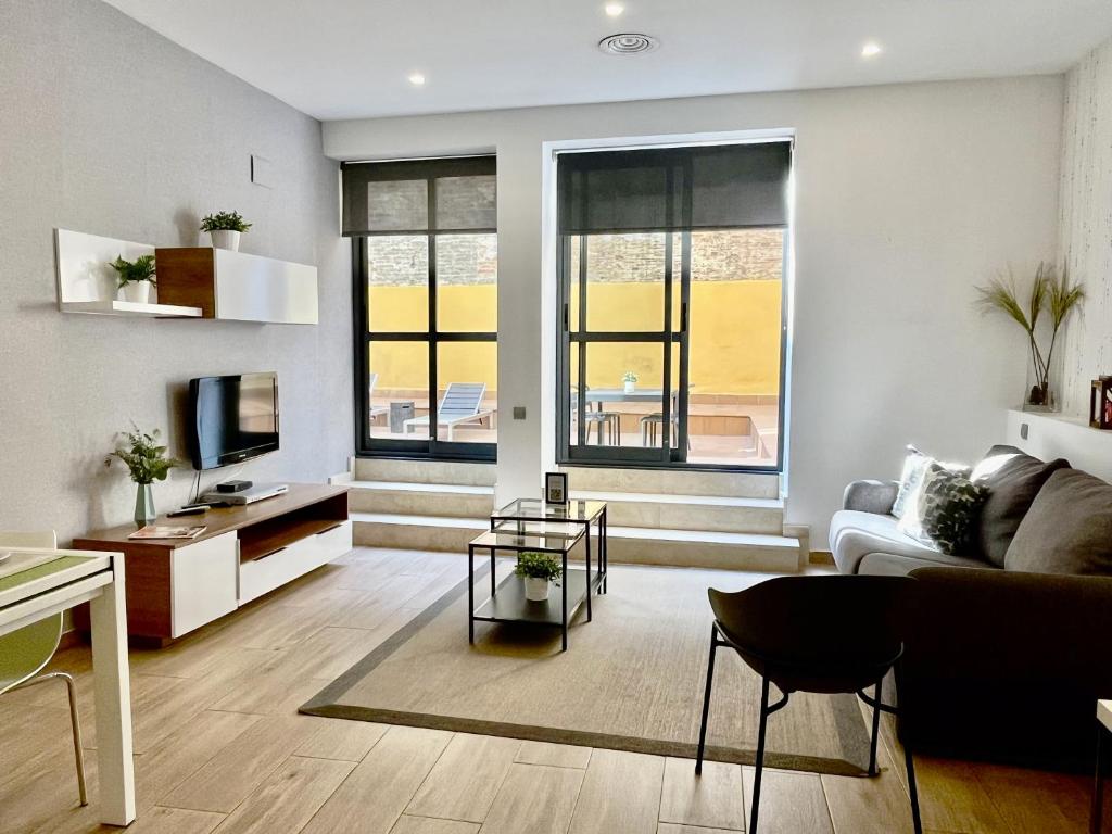Feelathome Mozart Apartments - Two-Bedroom Apartment With Terrace
