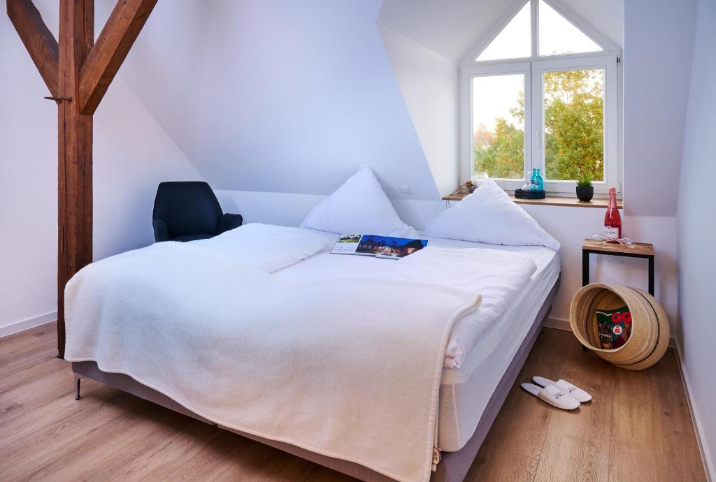Hotel Restaurant Zur Linde - Apartment With Balcony