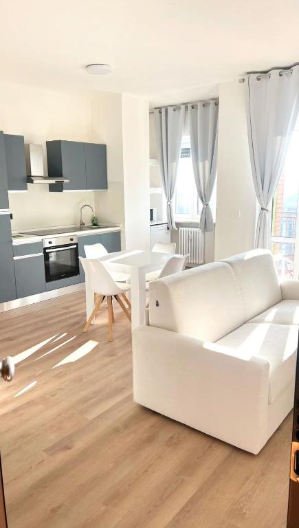 Sky Top Apartment Biella Gaglianico - Housity