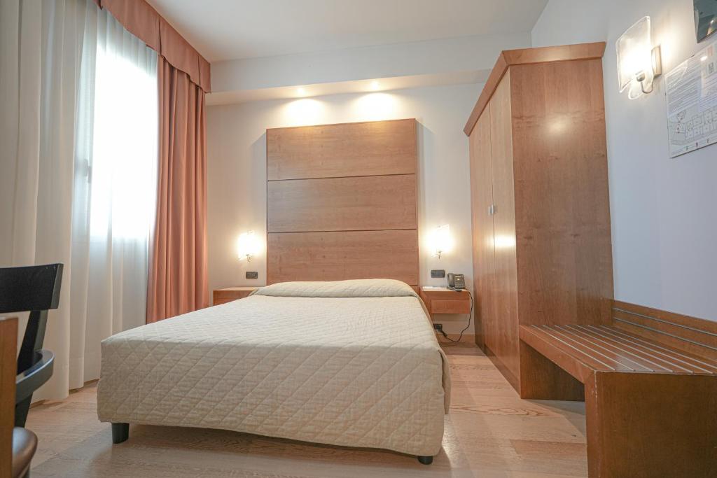 Hotel Europa - Single Room