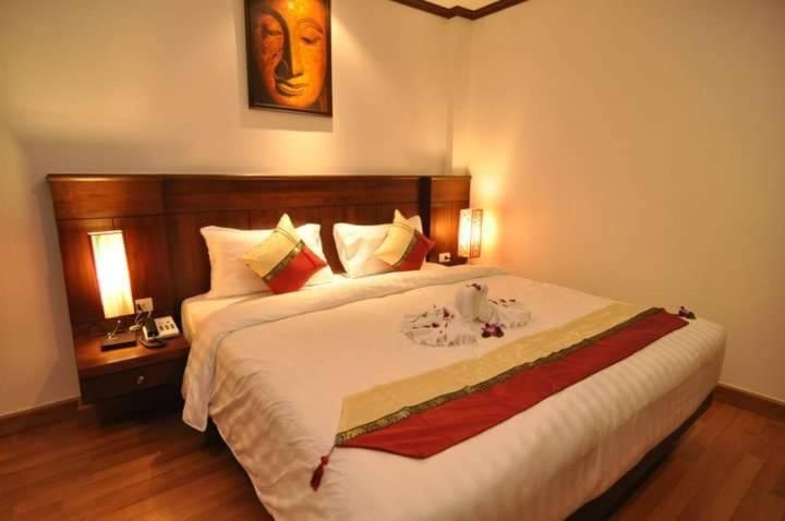 Hemingway's Hotel - Resim 16