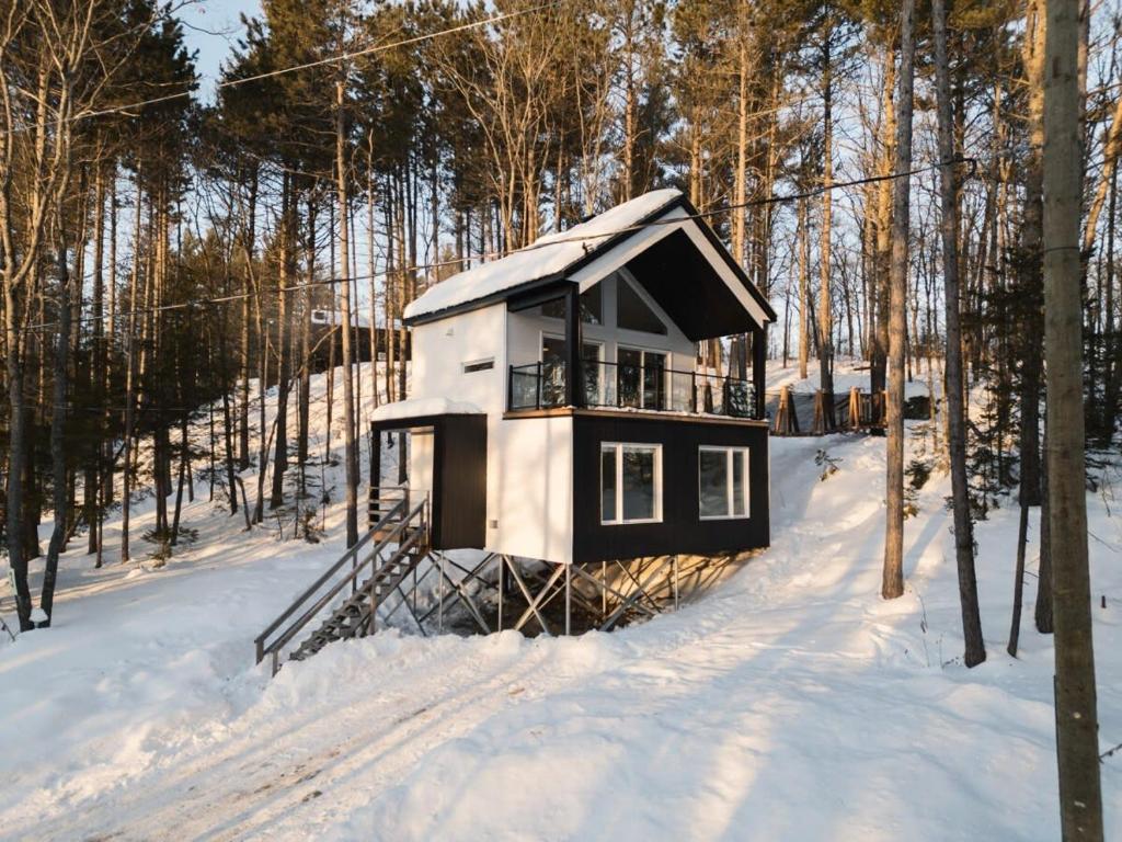 Chalet Nido - SPA Fire pit & suspension bridge v zimě