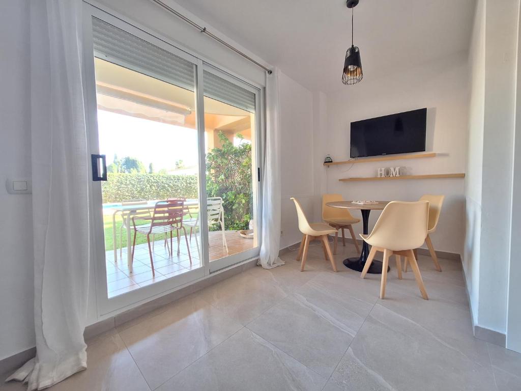 A television and/or entertainment centre at Playa Denia