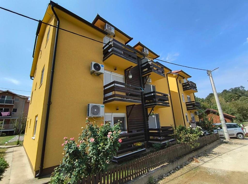 Budova, kde se apartmán nachází