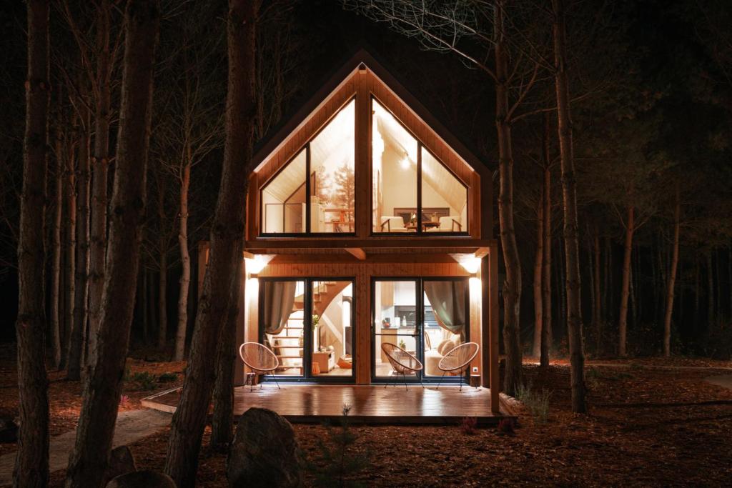 Το κτήριο όπου στεγάζεται  η παραθεριστική κατοικία