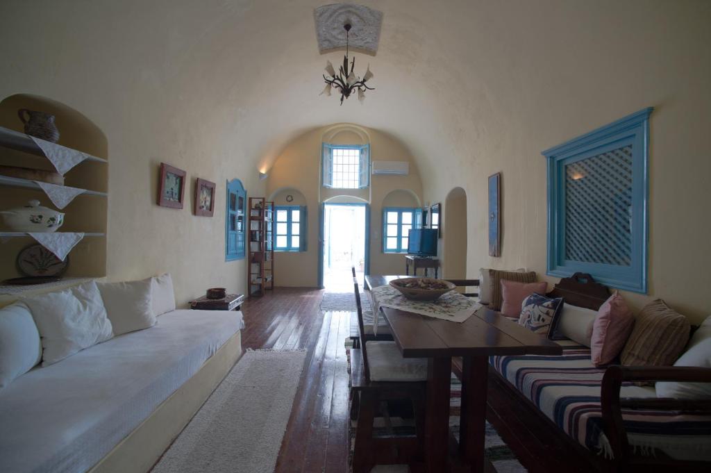 Zoe Aegeas Traditional houses - 7