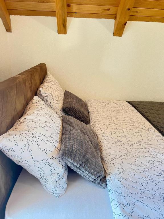 Bajka na dan two bedroom apartment - Appartement Met één Slaapkamer