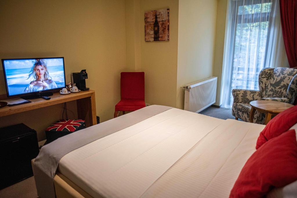 Paj Hotelul Retreat & Spa - London