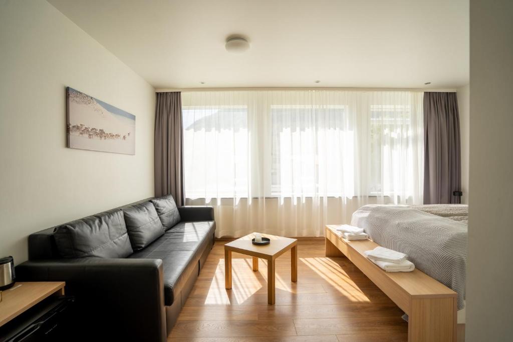 Posezení v ubytování Hotel Eskifjörður