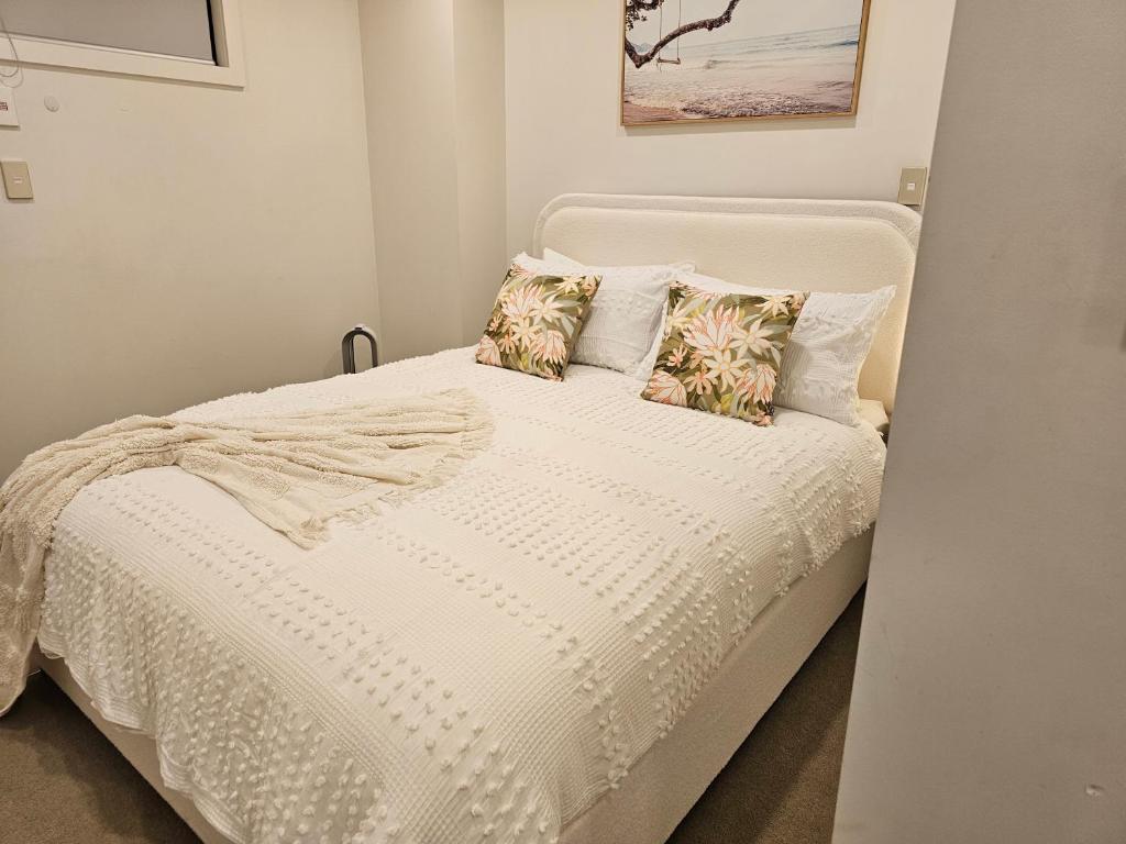 Urban Haven - Spa, Pool and Patio - Resim 8