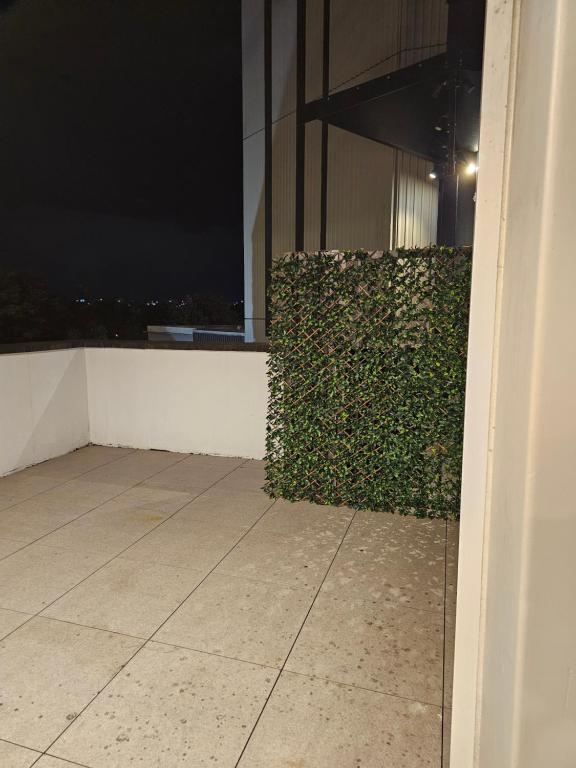 Urban Haven - Spa, Pool and Patio - Resim 23