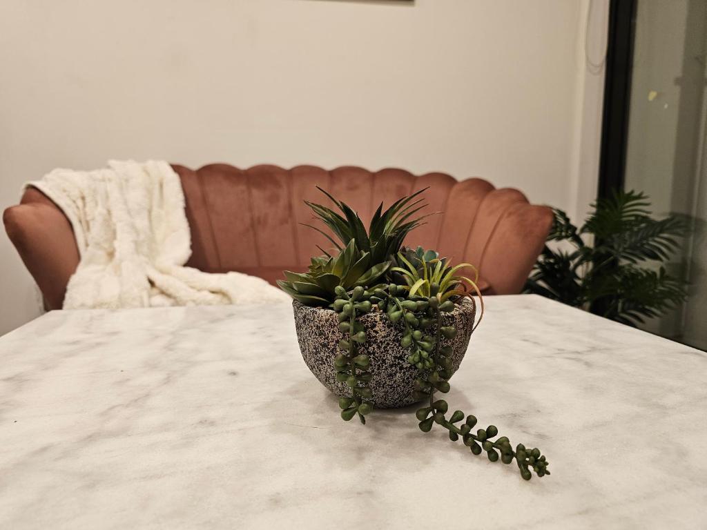 Urban Haven - Spa, Pool and Patio - Resim 25