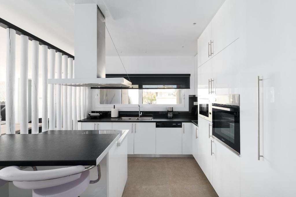 Emfasis Loft Spacious & Elegant knossos - Twee Slaapkamers Appartement