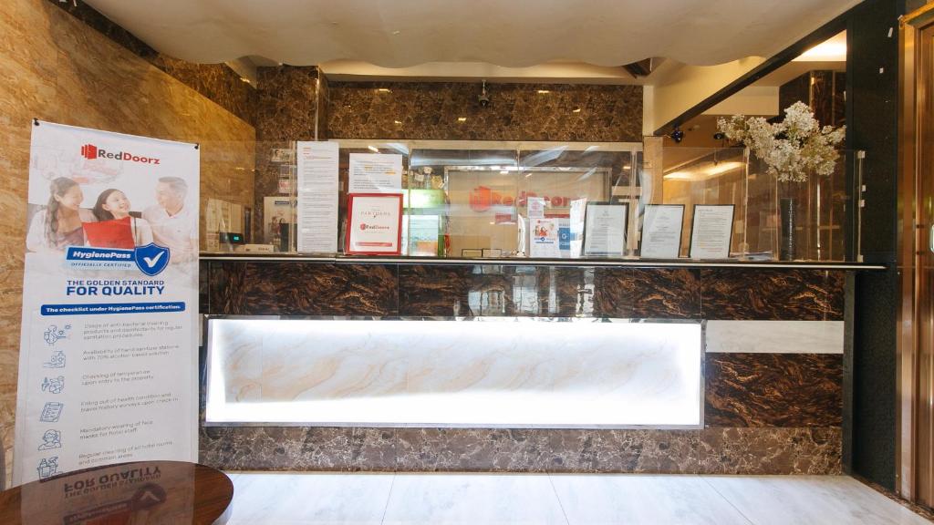 Vstupní hala nebo recepce v ubytování RedDoorz Plus at Winter Benitez