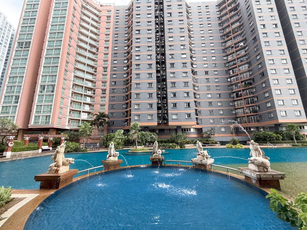 Bazén v ubytování The Narathiwas Hotel & Residence Sathorn Bangkok nebo v jeho okolí