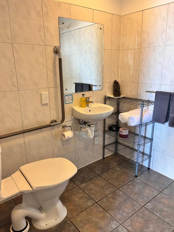 Sundowner Motel - Resim 33