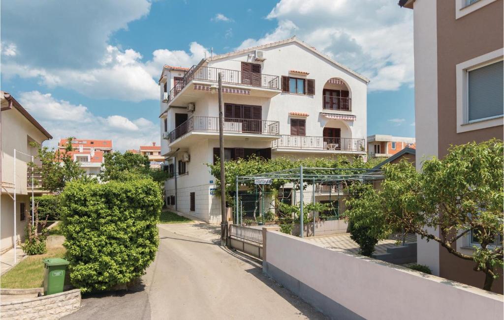 Apartment Rfmihanovica