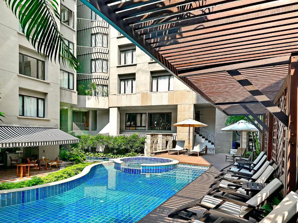 Silom Serene A Boutique Hotel - Resim 1