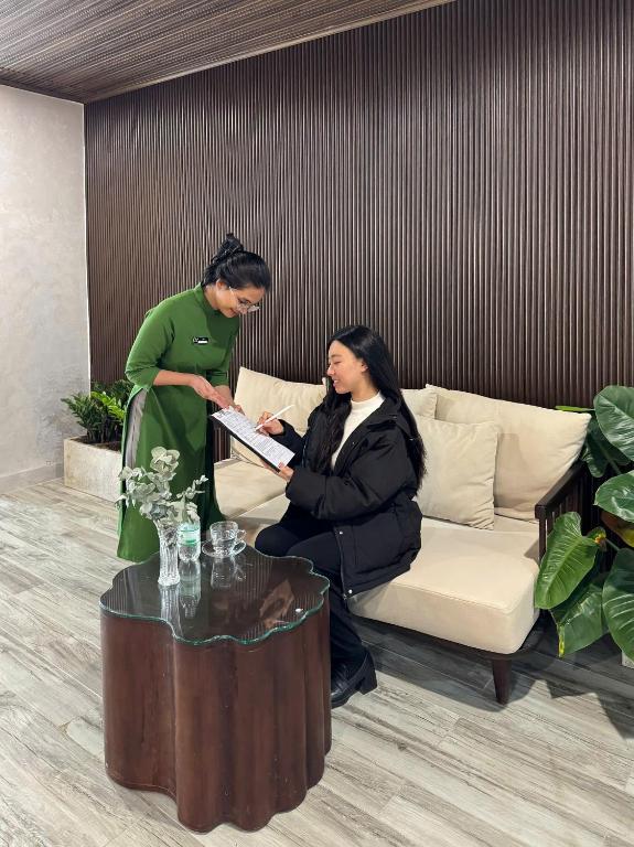Khách lưu trú tại Nature Hotel - Win Happy