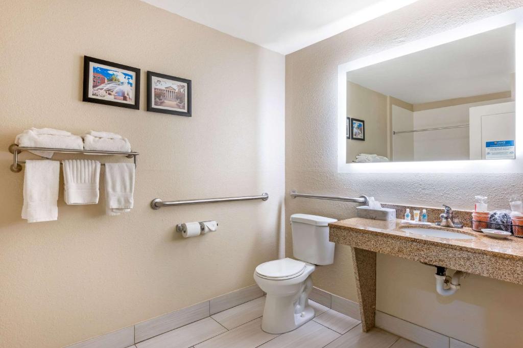 Comfort Inn Lafayette I-65 photo