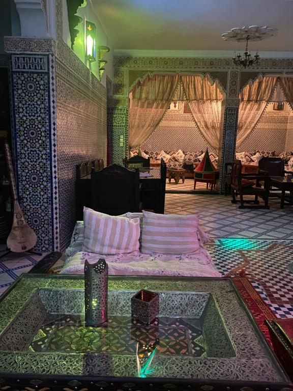 Posezení v ubytování Riad Lahboul
