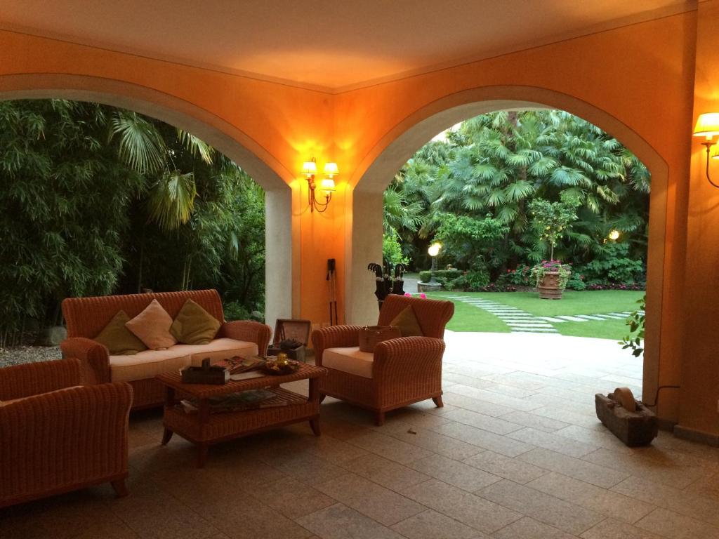 Posezení v ubytování Villa Palmira Kinderfreies Hotel
