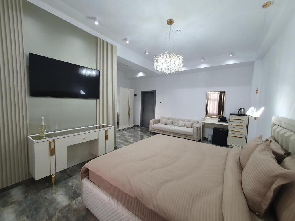 Galactic&Ludmila Suite SPA