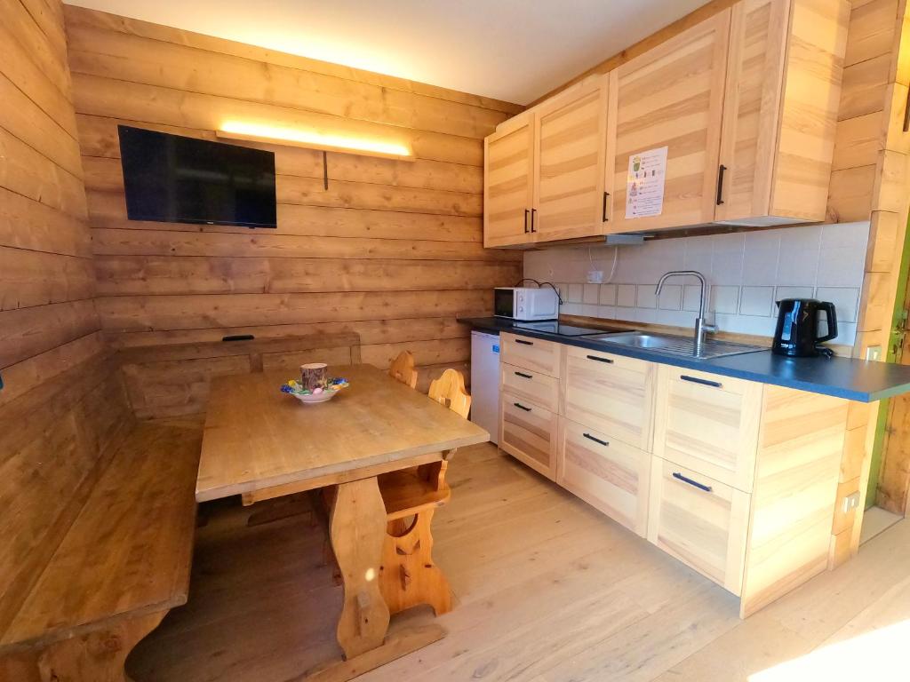 Kuchyň nebo kuchyňský kout v ubytování Valles Vacanze
