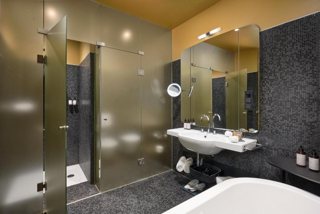 Verno House Budapest, Vignette Collection by IHG - Resim 9