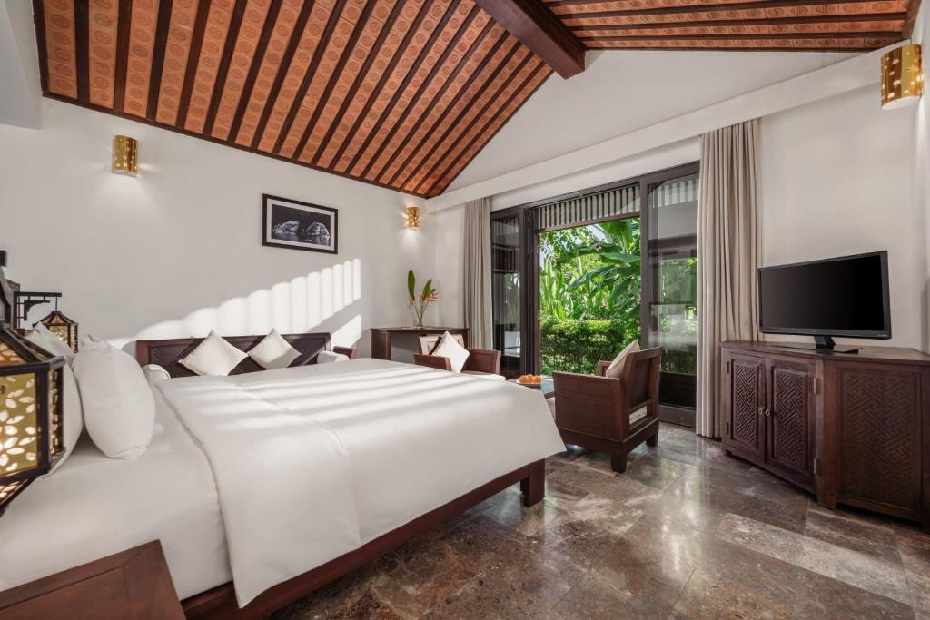 Biệt Thự 2 Phòng Ngủ Với Hồ Bơi Riêng