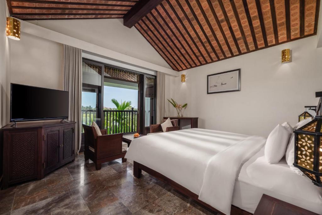 Biệt Thự 4 Phòng Ngủ Có Hồ Bơi Riêng