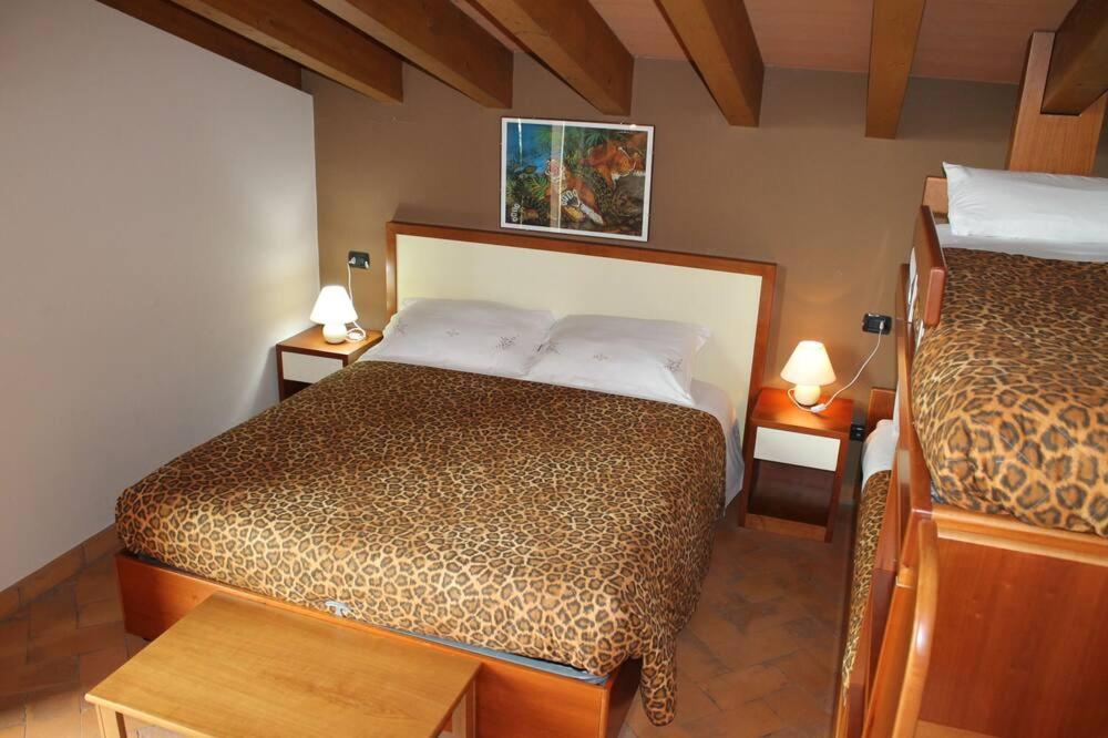 LA FOLAGA b&b - 四人间 - 带私人浴室