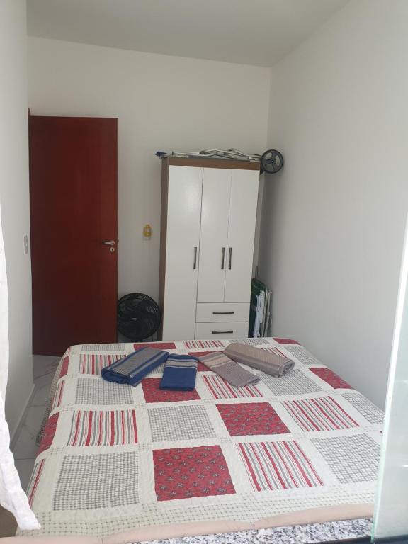 Postel nebo postele na pokoji v ubytování Quarto & Conforto