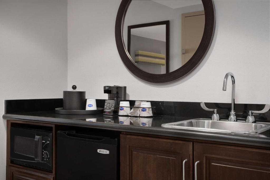 Hampton Inn & Suites-Knoxville/North I-75 photo