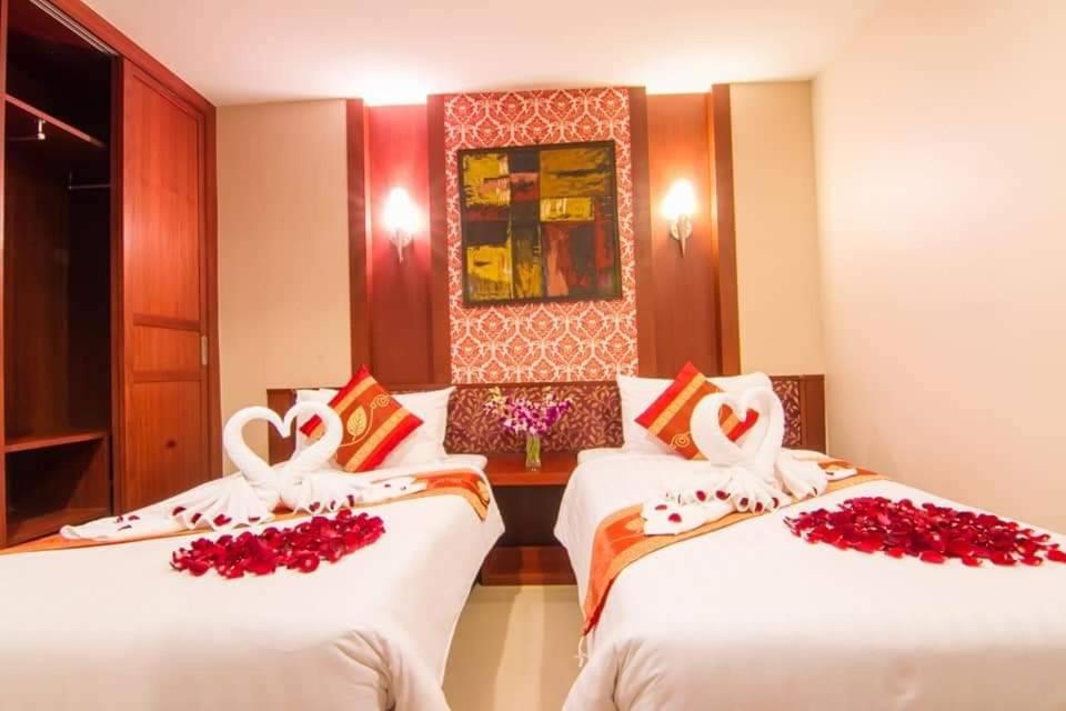 Patong Hemingways Hotel - Resim 10