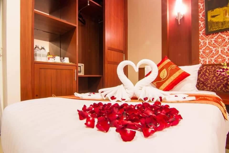 Patong Hemingways Hotel - Resim 39