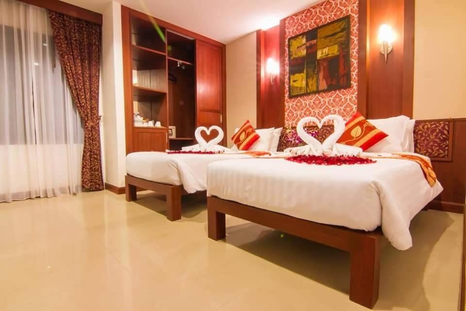 Patong Hemingways Hotel - Resim 41