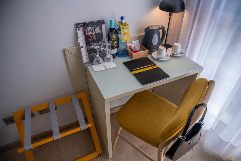 Hotel SERHS Del Port - Resim 42