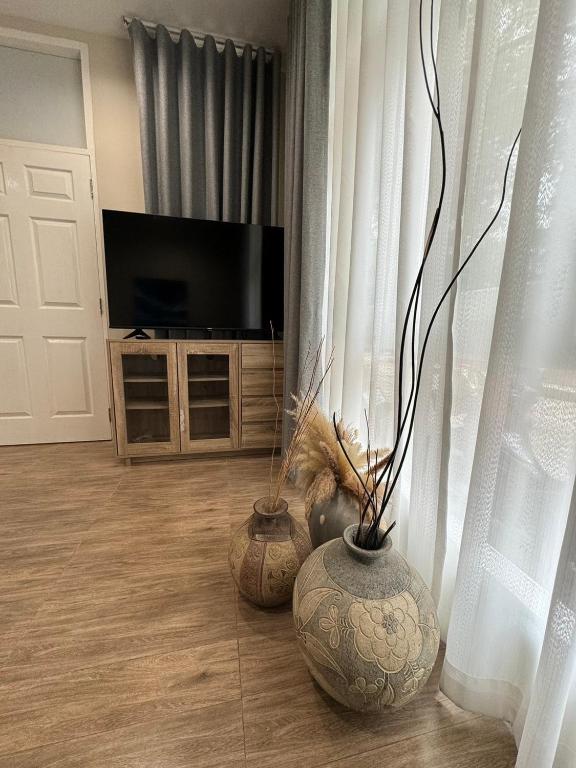 EM HOME Sukhumvit Bangkok - near Terminal 21, EM District Malls, BTS and MRT Lines - 10