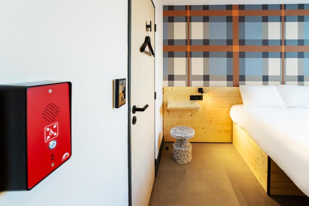 easyHotel Marseille Euromed - ダブルルーム バリアフリー