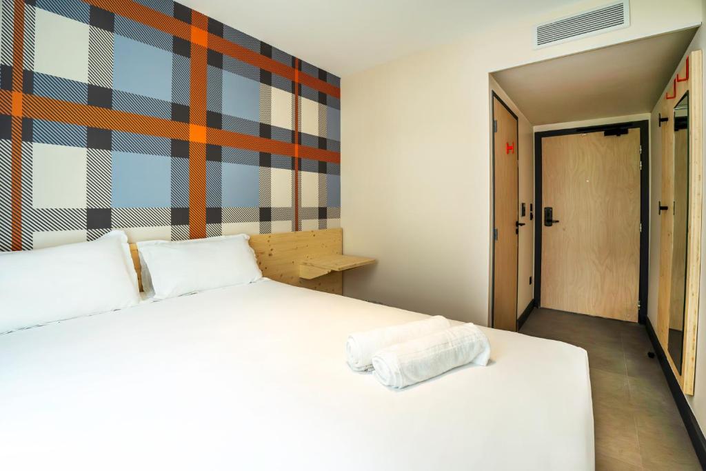 easyHotel Marseille Euromed - Resim 27