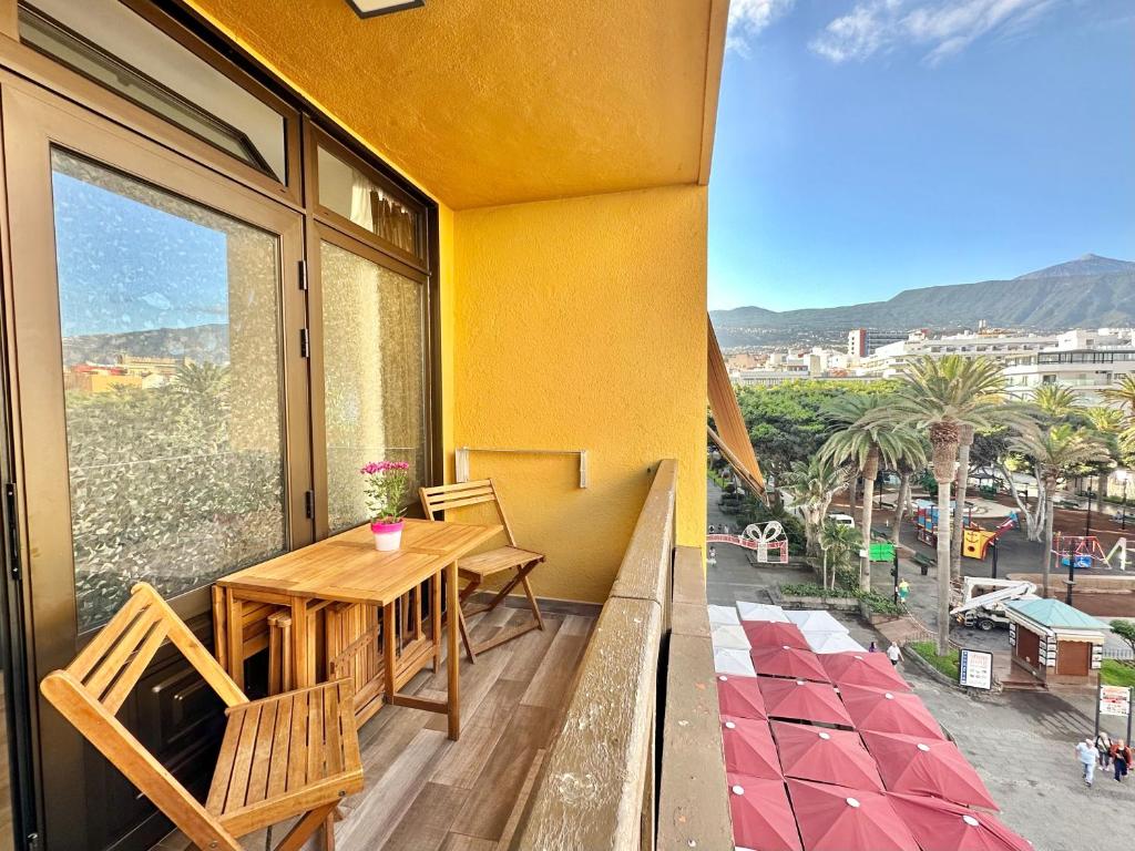 En generel udsigt til bjerge eller udsigt til bjerge taget fra lejligheden