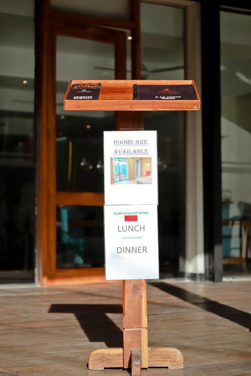 Certifikát, hodnocení, plakát nebo jiný dokument vystavený v ubytování Oak Ray La Ella Breeze