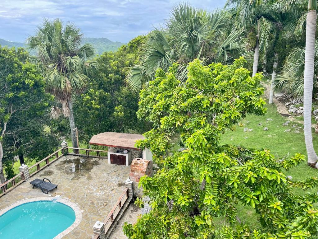 Bazén v ubytování Exclusive Mountain Villa with Ocean View near Puerto Plata nebo v jeho okolí