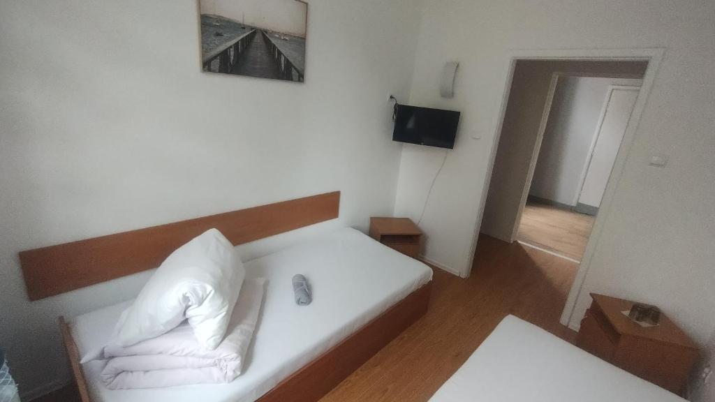 Galeona - Hotel turystyczny - Tweepersoonskamer Met Gedeelde Badkamer