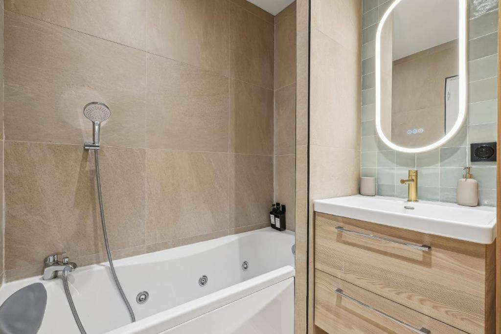 Rivages du Vieux Port - Resim 26