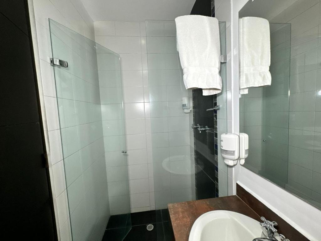 hgo hotel - Economy Twin Room