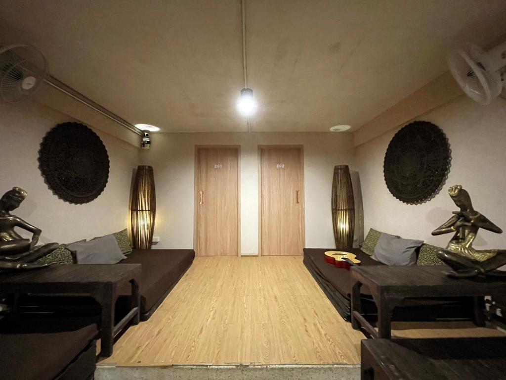 Posezení v ubytování Mind Day Hostel Khaosan