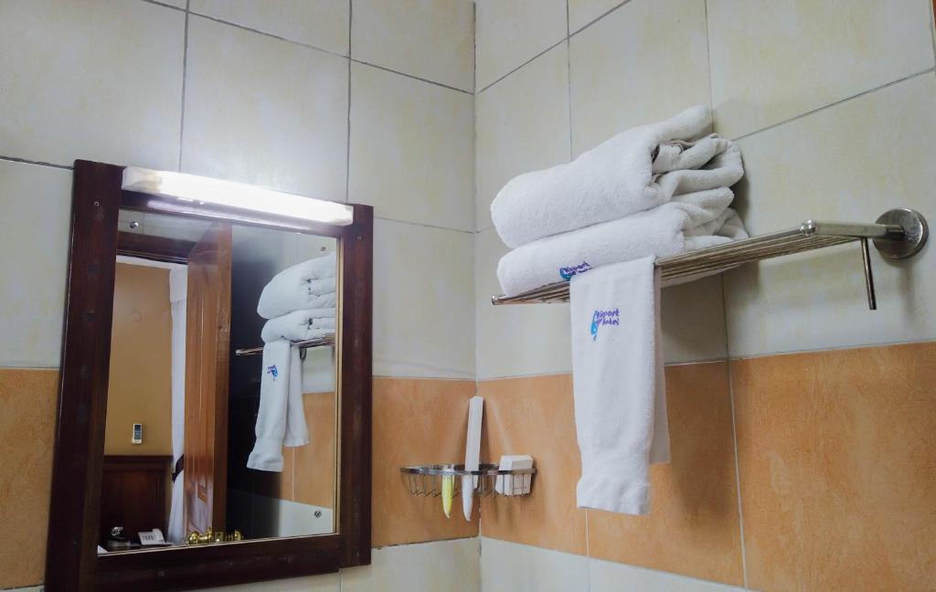 Un baño de 67 Airport Hotel Nairobi