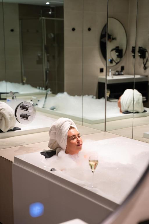 Boutique Hotel Corona - Resim 3